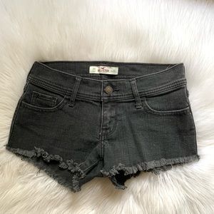 hollister frayed hem low waisted shorts